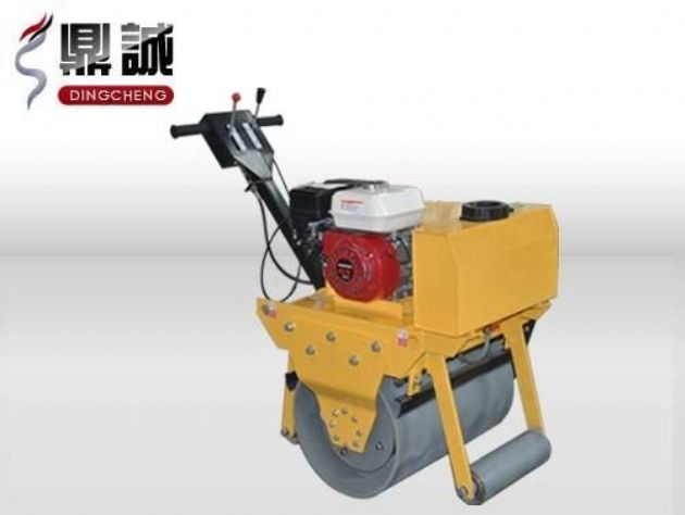 點(diǎn)擊查看詳細(xì)信息<br>標(biāo)題：輕型手扶式單鋼輪壓路機(jī) 閱讀次數(shù)：12850