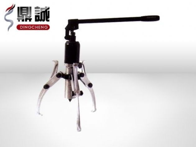 點(diǎn)擊查看詳細(xì)信息<br>標(biāo)題：整體式液壓拉馬 閱讀次數(shù)：4913